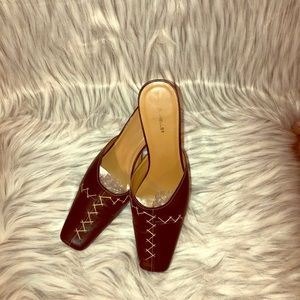 DANELLE.  Women’s Mules